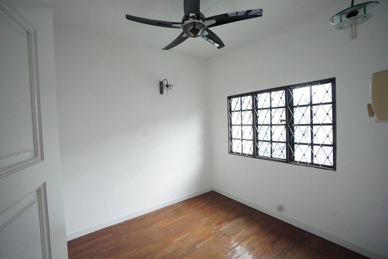 SEMI D 2STY JALAN CECAWI SEKSYEN 6 KOTA DAMANSARA - photo 2
