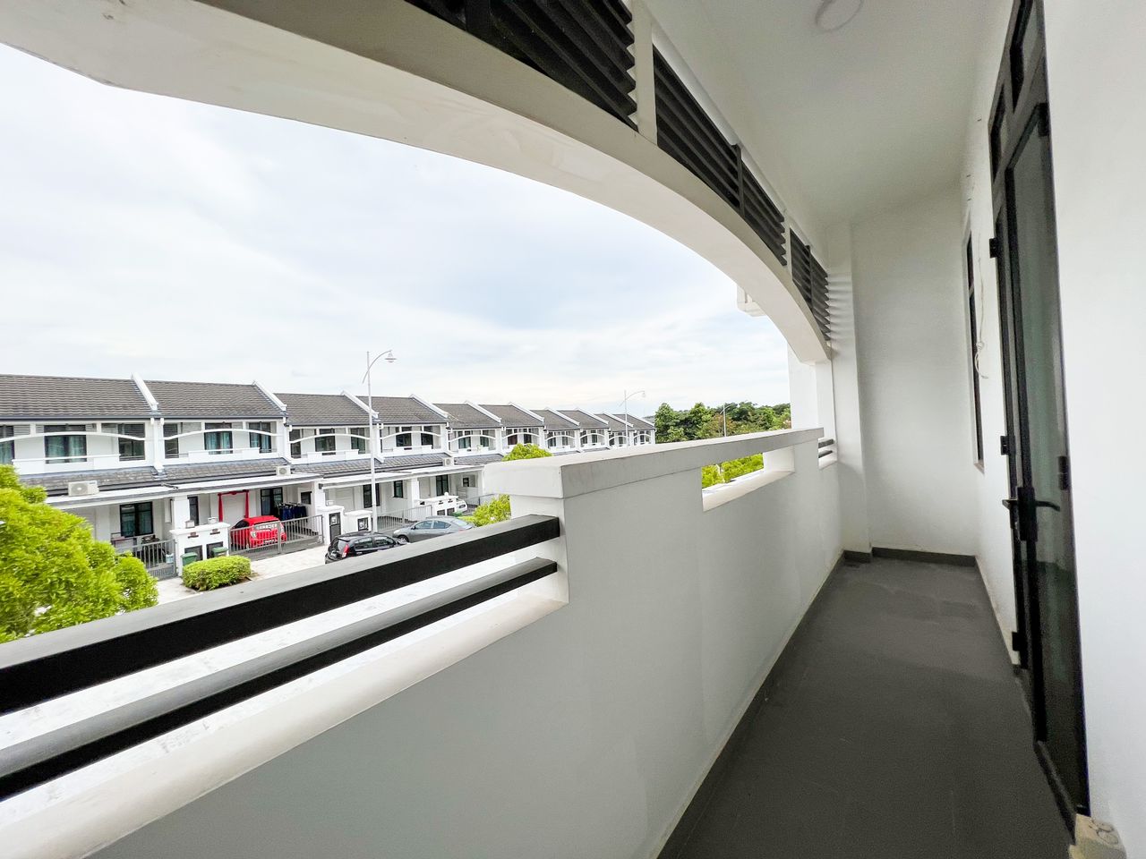 CRADLETON ECO MAJESTIC SEMENYIH KAJANG - photo 2