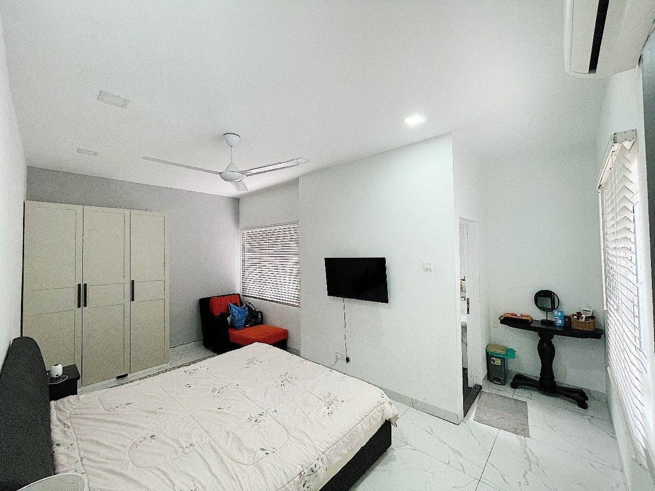 DOUBLE STOREY BUNGALOW SWIMMING POOL SHAH ALAM - photo 4