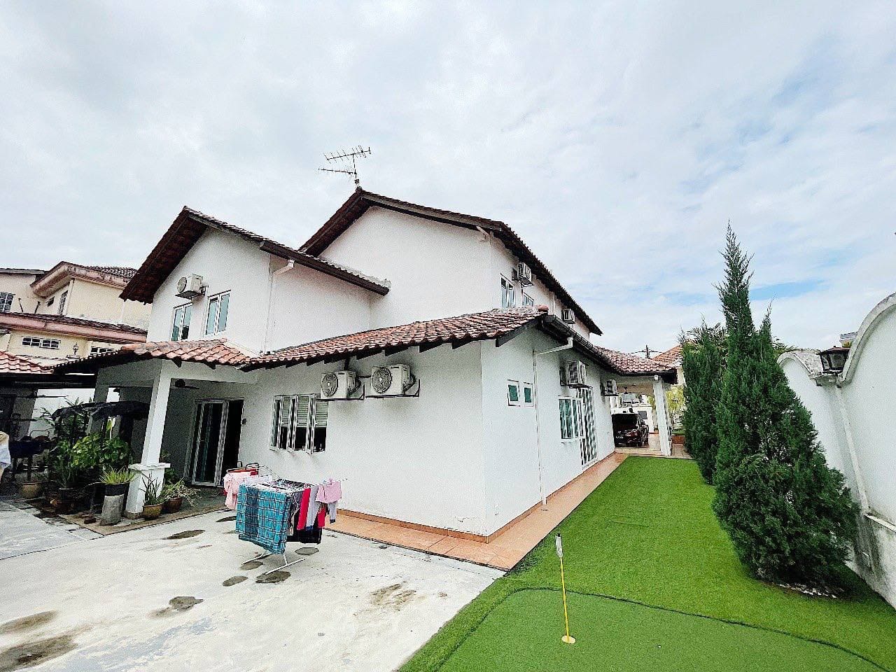 DOUBLE STOREY BUNGALOW SWIMMING POOL SHAH ALAM - photo 9