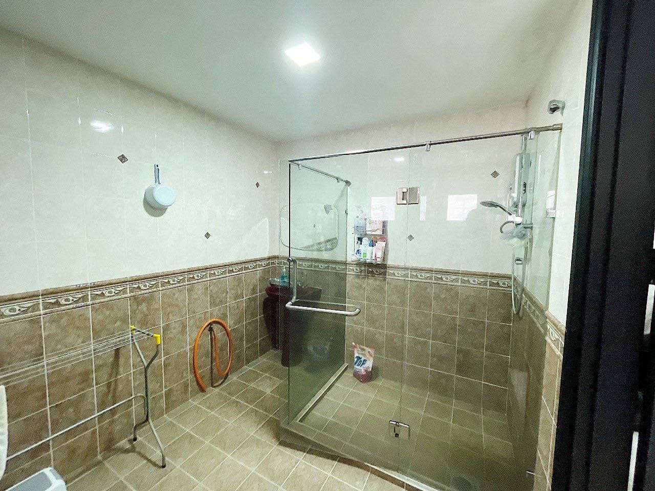 DOUBLE STOREY BUNGALOW SWIMMING POOL SHAH ALAM - photo 11