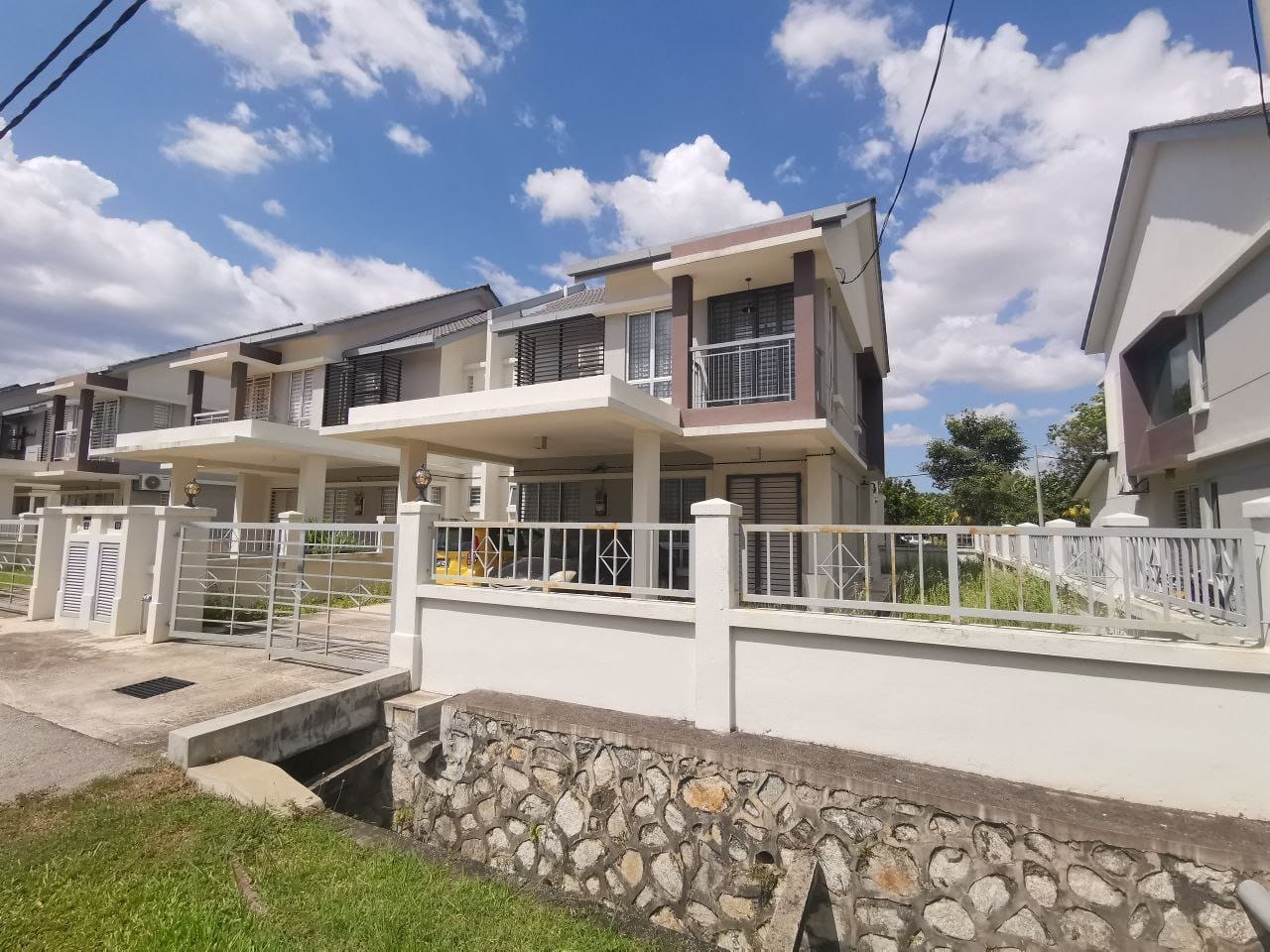 DOUBLE STOREY SEMI D ALAM SURIA PUNCAK ALAM - photo 2