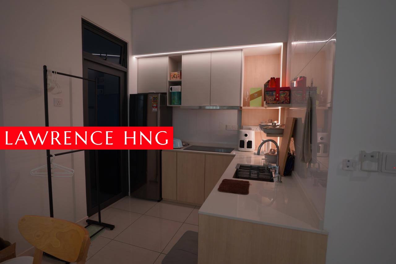 Q2 Queens Residence Near Queensbay For Rent - photo 3