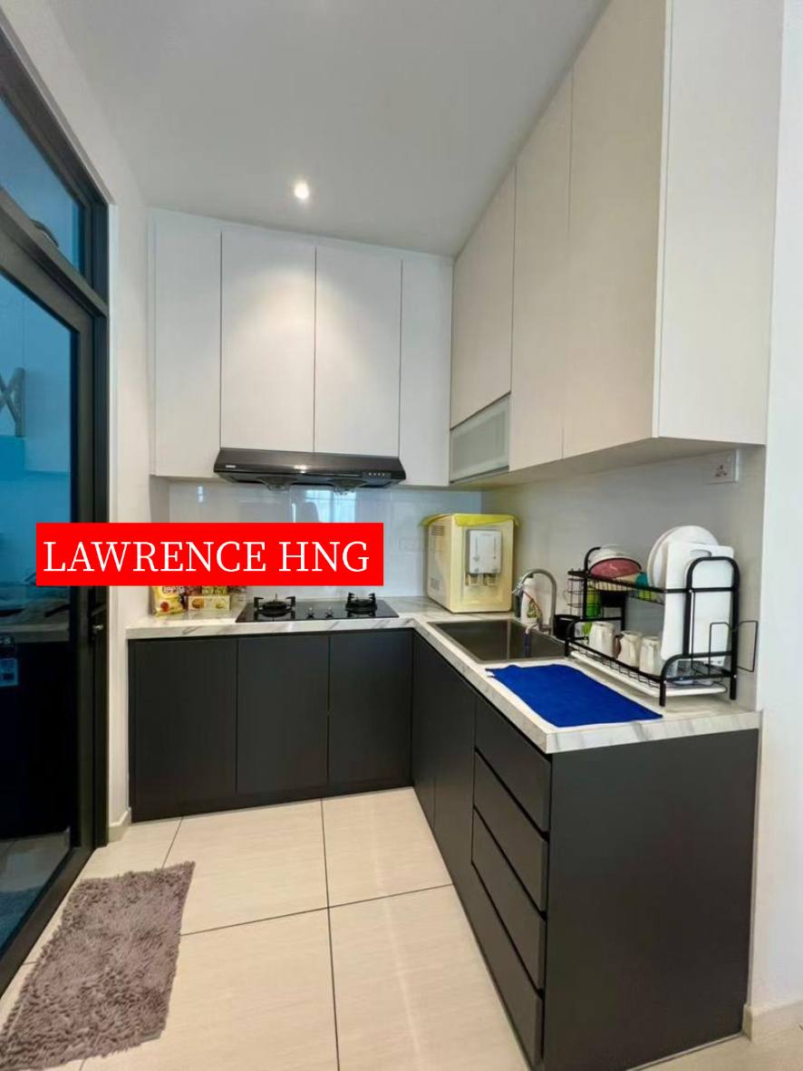 Q1 Queens Residence Near Queensbay For Rent - photo 3