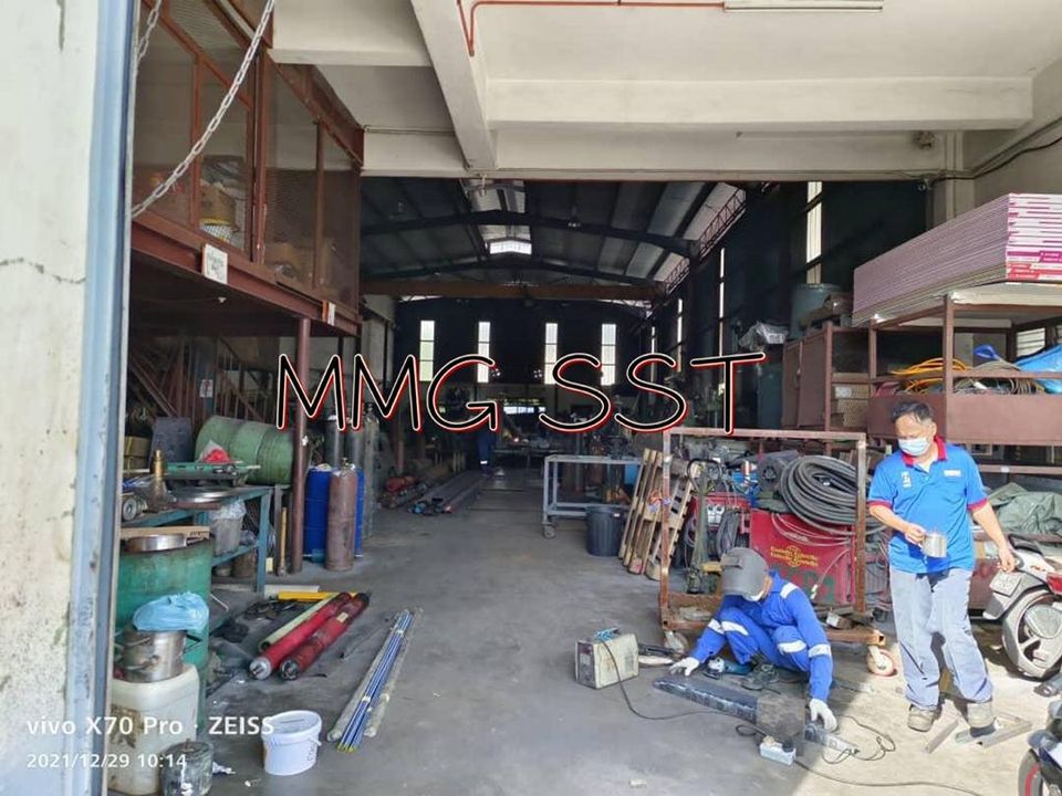 Limited 2sty Semi D Factory Warehouse Pandamaran - photo 3