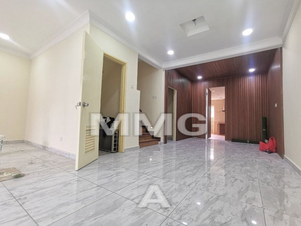 Fully Extended 2sty Bandar Botanic Klang Renovated - photo 2