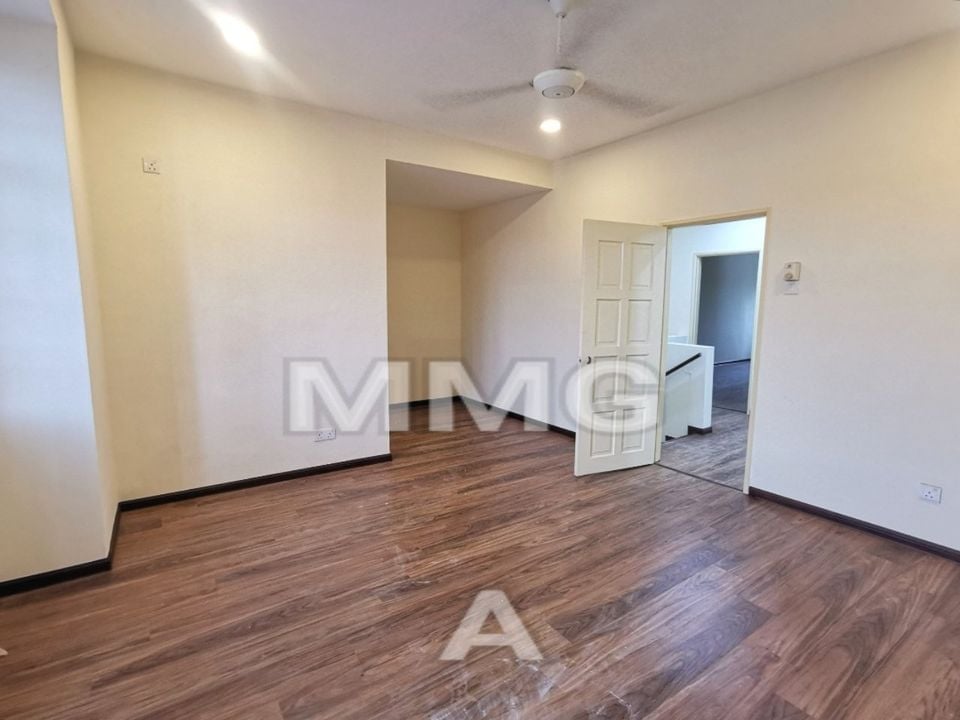 Fully Extended 2sty Bandar Botanic Klang Renovated - photo 8
