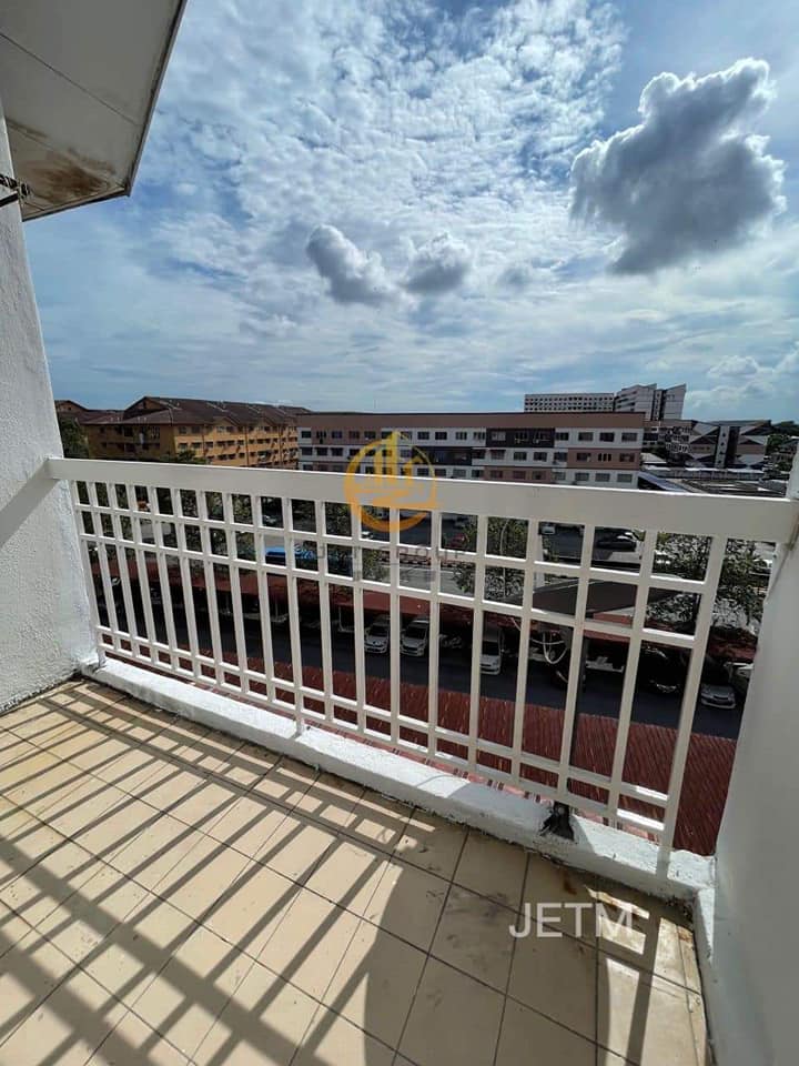 Vista Indah Putra Apartment 958sf - photo 3