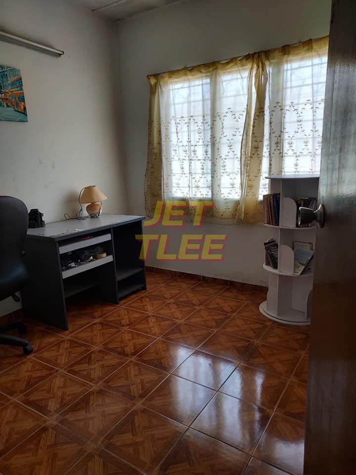 2sty Taman Desawan near Klang Jaya - photo 3