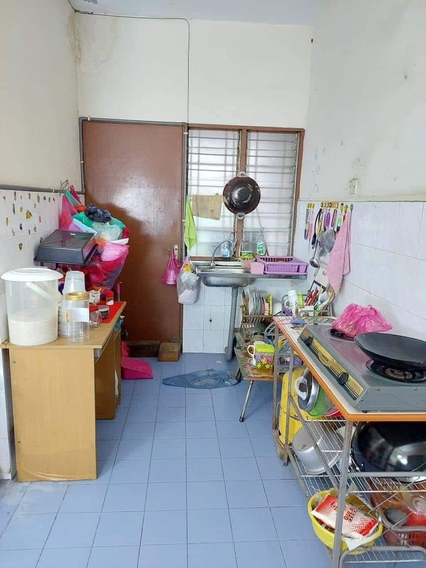 2sty Jalan Raja Nong nr Taman Sejati Klang - photo 3
