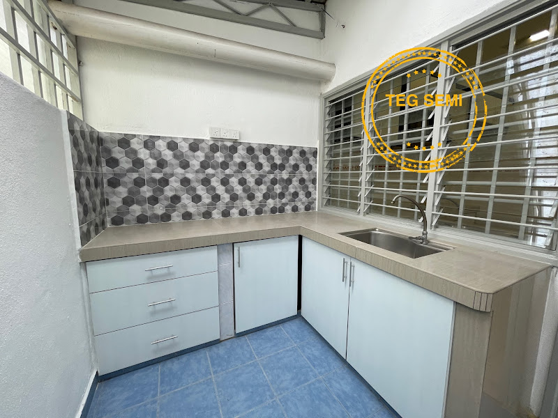 2 Sty Renovated Bandar Puteri Klang - photo 3