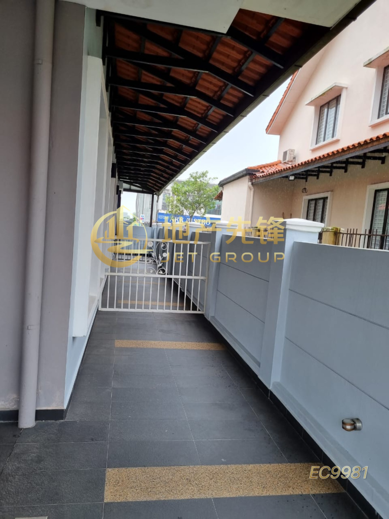 2 Sty Endlot With Land Full Reno Alam Impian - photo 2