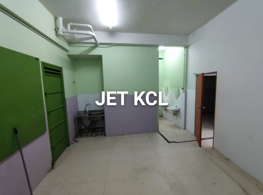 1760sqft Botanic Shoplot For Rent Renovated - photo 3