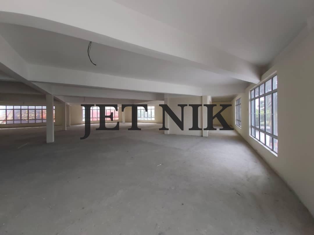 Brand New 3 Sty Shoplot Wth Lift Taman Sejatera - photo 3