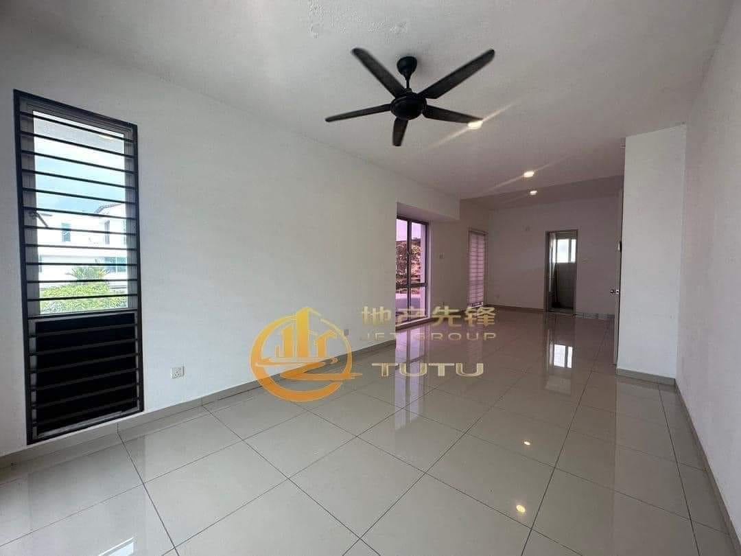Corner 3 Sty Bandar Botanic Fully Renovated - photo 4