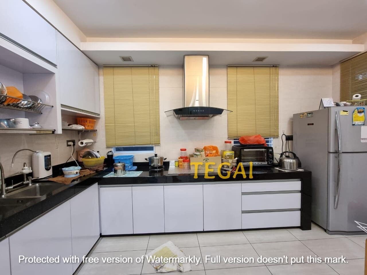 2 Sty Semi D Bandar Botanic Renovated Move In Cond - photo 2