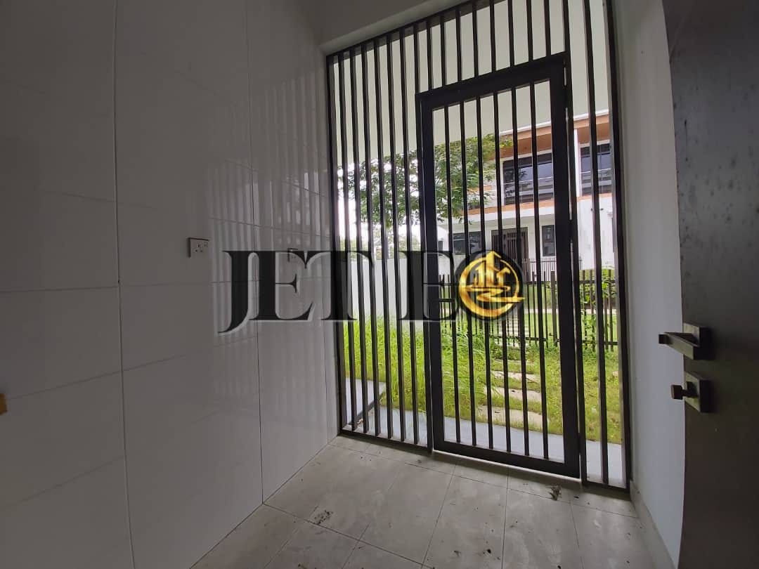 Corner 2 Sty Eco Sanctuary Kota Kemuning Big Land - photo 10