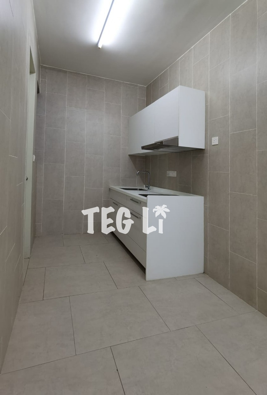 Geo Condo Bukit Rimau Mid Floor Partial Furnished - photo 3