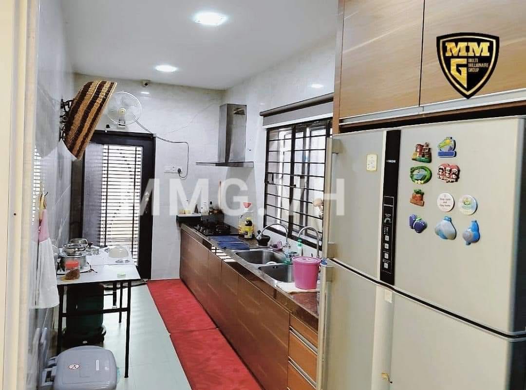 2 Sty Semi D Bandar Parkland Renovated Extended - photo 3