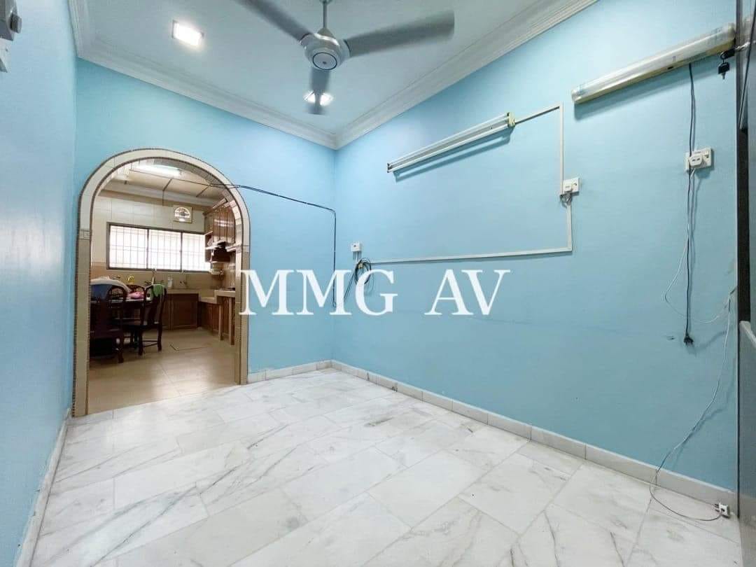 2 Sty Jalan Kiyai Sujak Kapar Reno Good Condition - photo 3