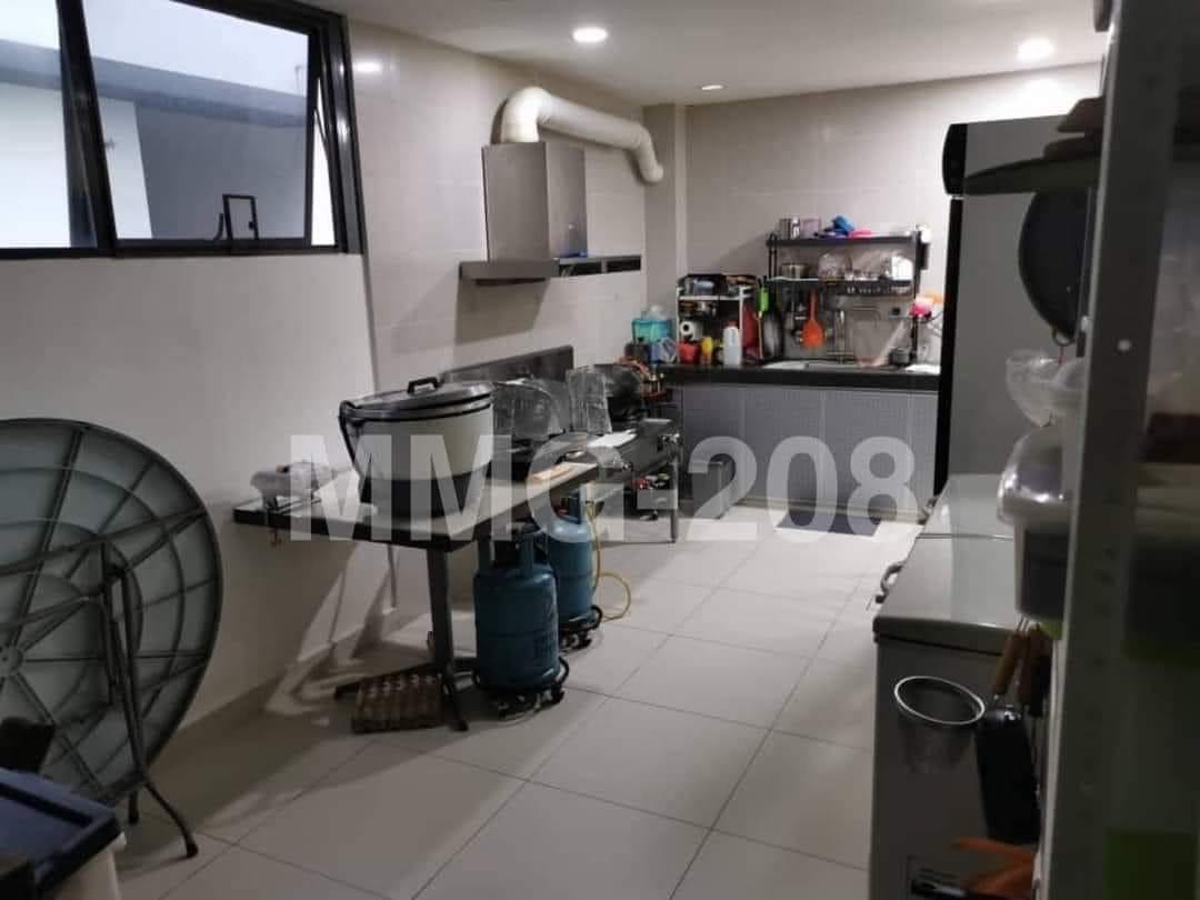 3 Sty Semi D Setia Alam Fully Renovated Extended - photo 3