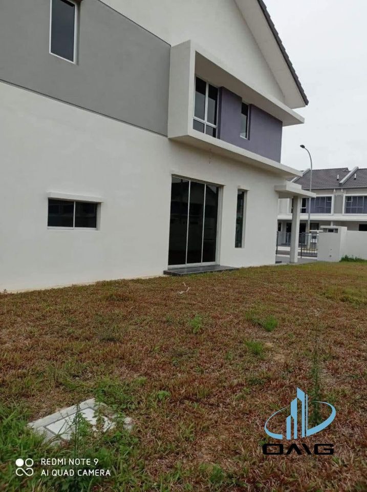 Corner 2 Sty Bukit Raja Brand New Non Flood Area - photo 3
