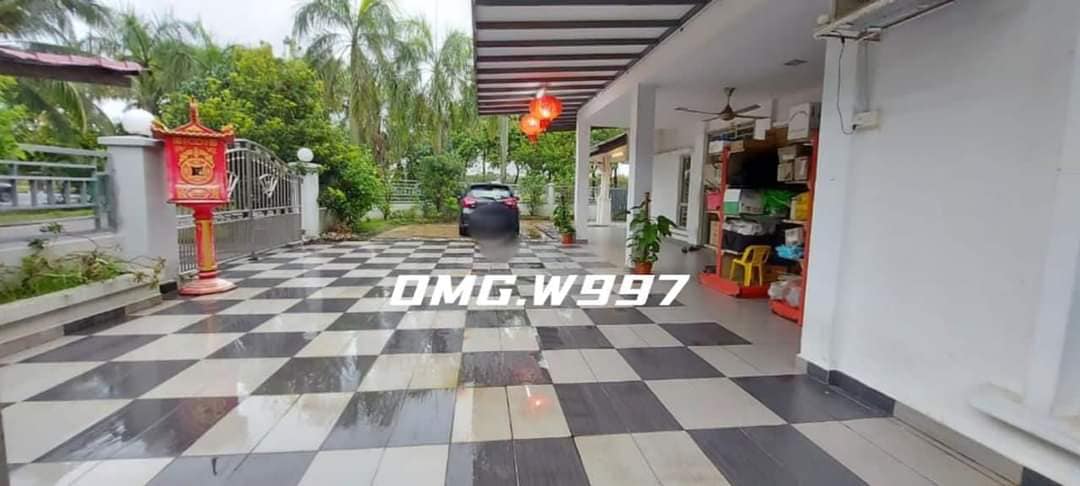 Corner 2 Sty Bukit Raja Big Car Porch Renovated - photo 3