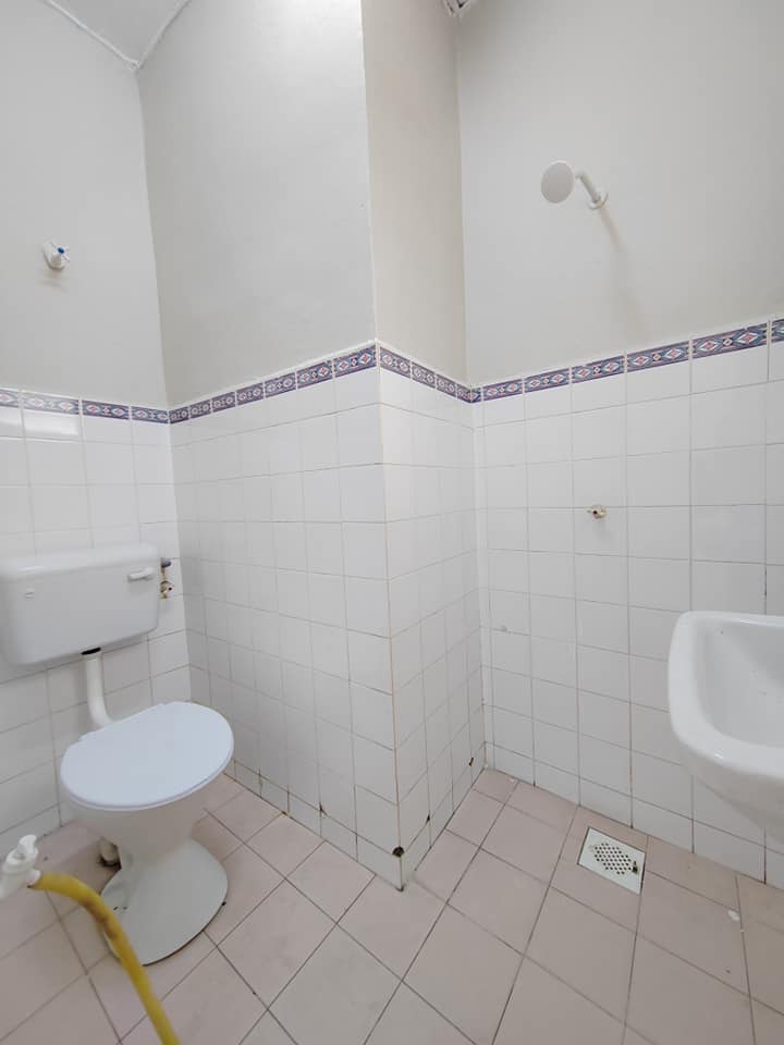 Sentosa Townhouse Newly Paint Move In Condition - photo 11