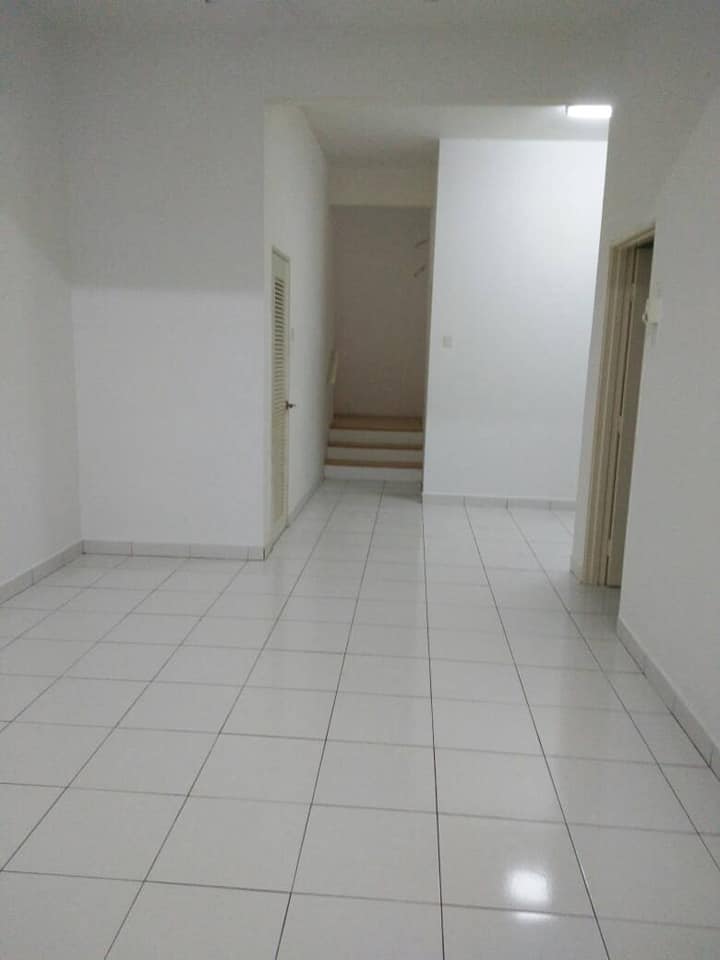 2 Sty Bukit Raja Partial Furnished Move In Cond - photo 3