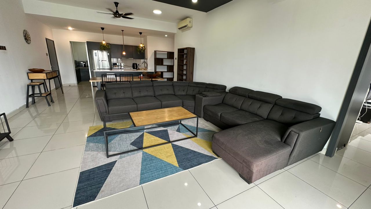 Royal Regent Sri Putramas 3 Jalan Putramas Jln Kuc - photo 13