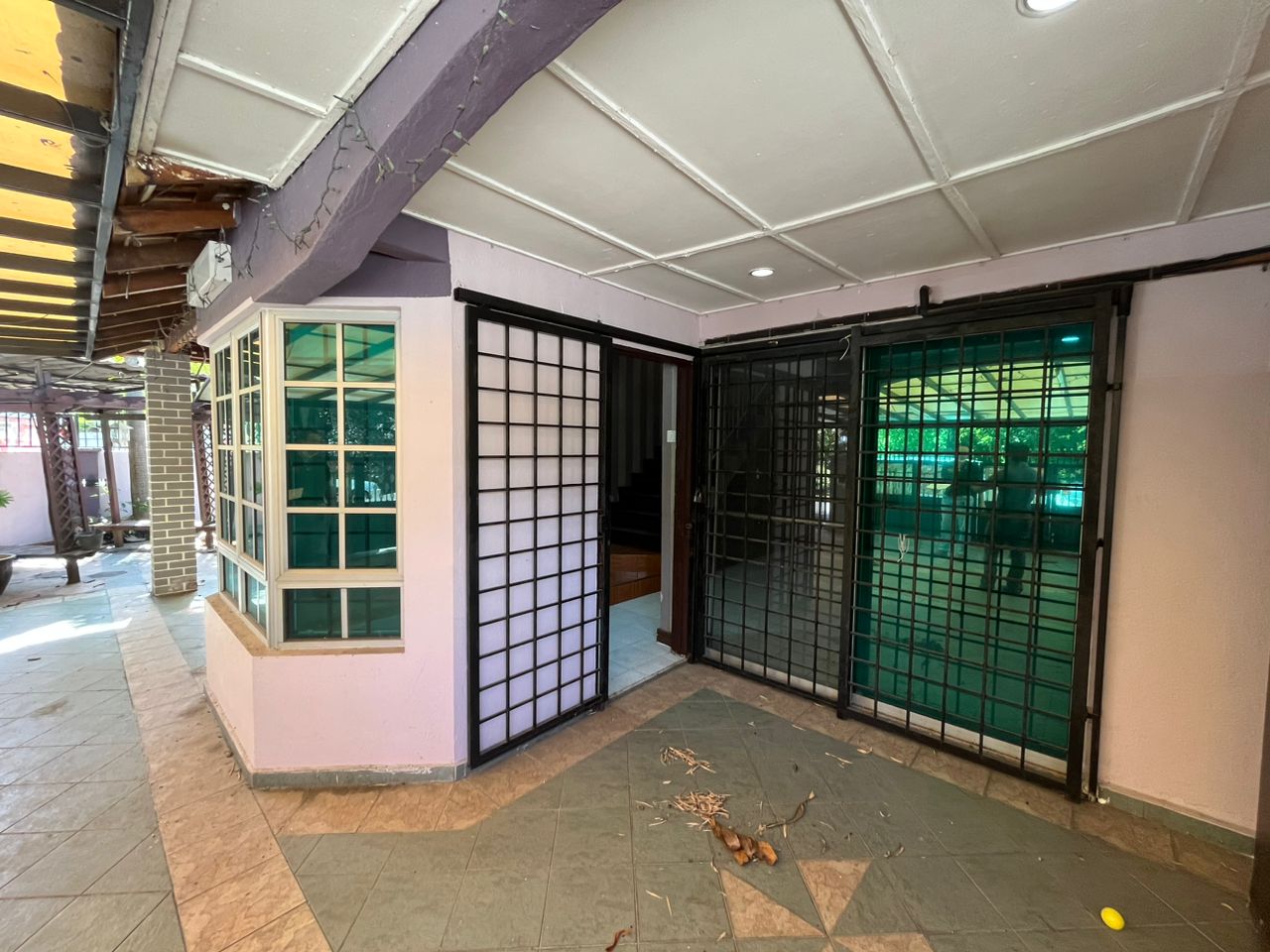 Corner Lot 2 Storey Terrace Taman Puchong Utama - photo 3