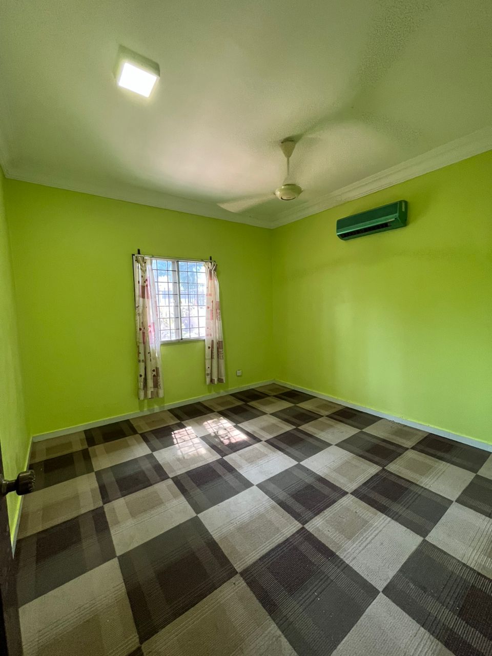 Corner Lot 2 Storey Terrace Taman Puchong Utama - photo 8