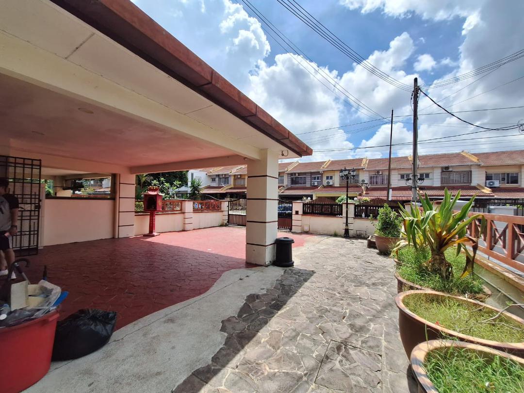 Taman Pinggiran Putra, Bandar Putra Permai, Seri K - photo 2