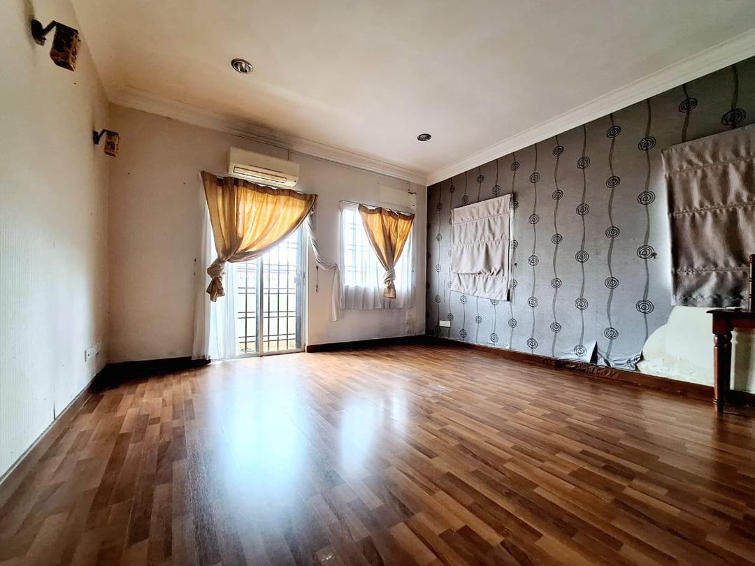 Taman Pinggiran Putra, Bandar Putra Permai, Seri K - photo 12