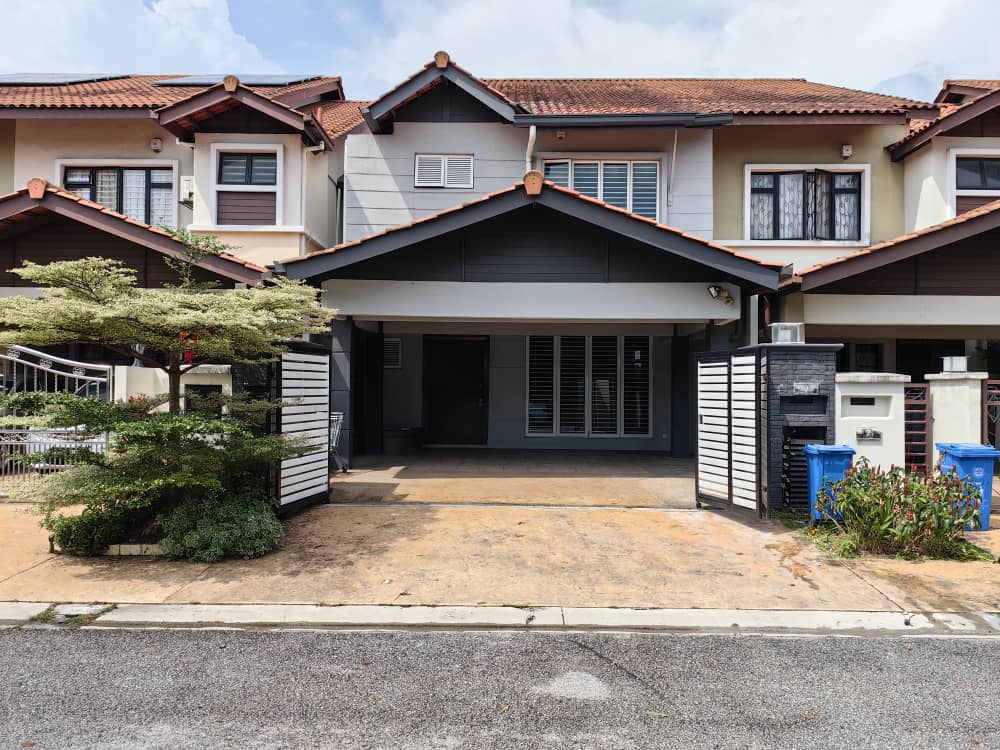 Double storey house Alam Impian Shah Alam for Sale at Selangor Alam Impian