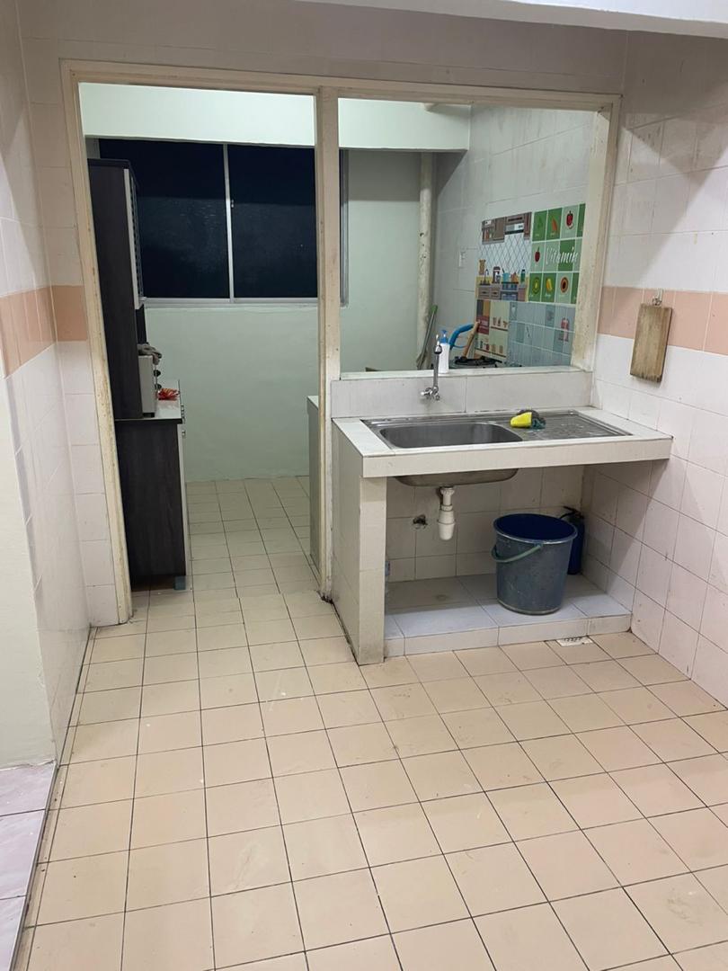 Pangsapuri Damai, Shah Alam, Selangor - photo 2
