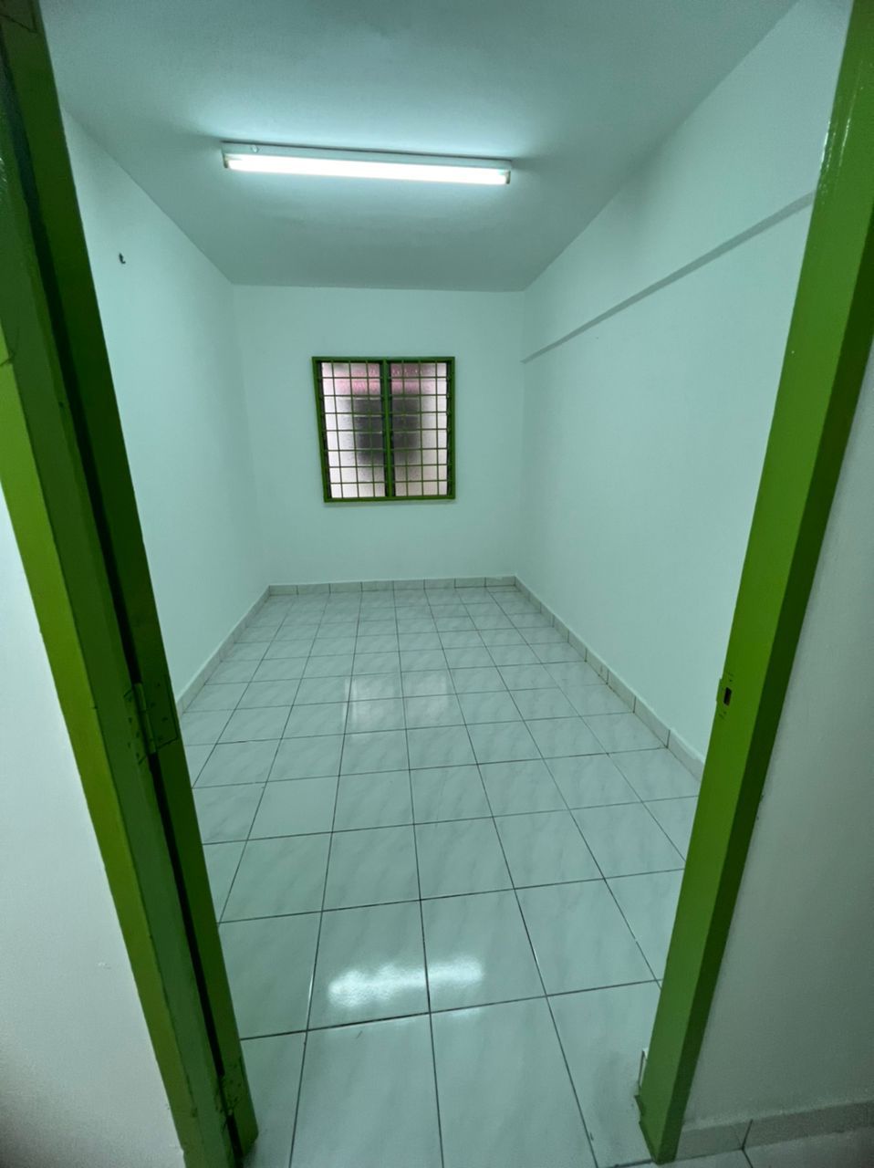 Apartment Idaman, Damansara Damai - photo 4