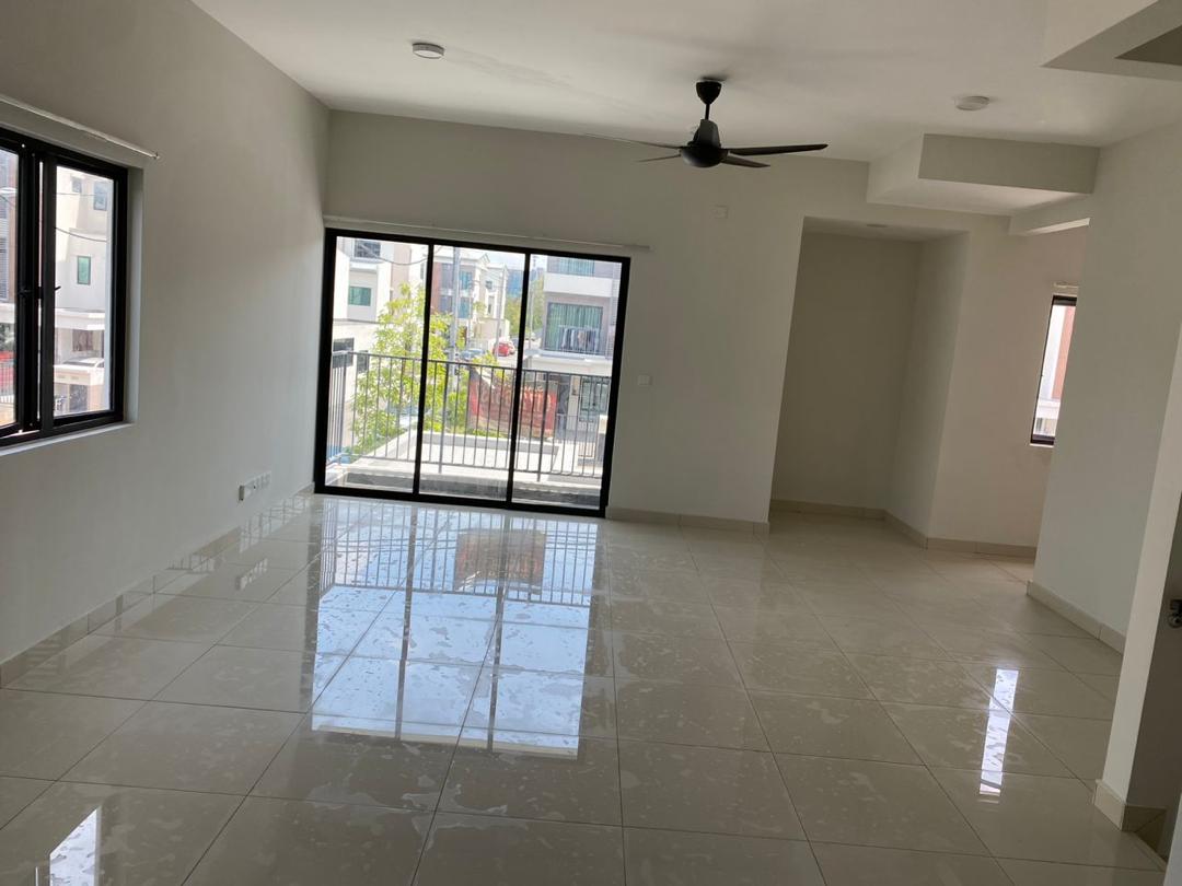 Elegan Townhouse, Taman Putra Perdana, Puchong - photo 5