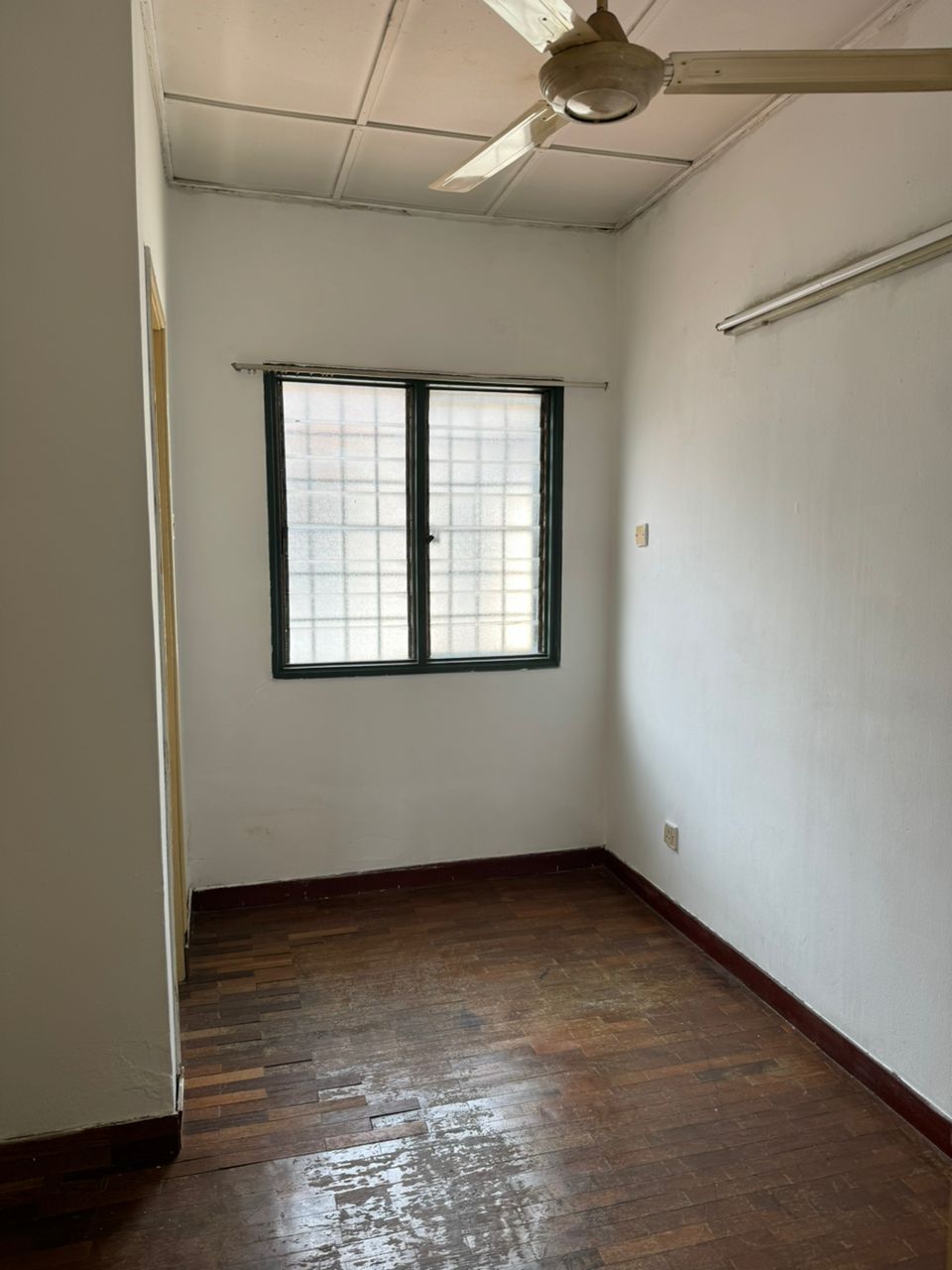 TAMAN PUCHONG UTAMA - photo 5