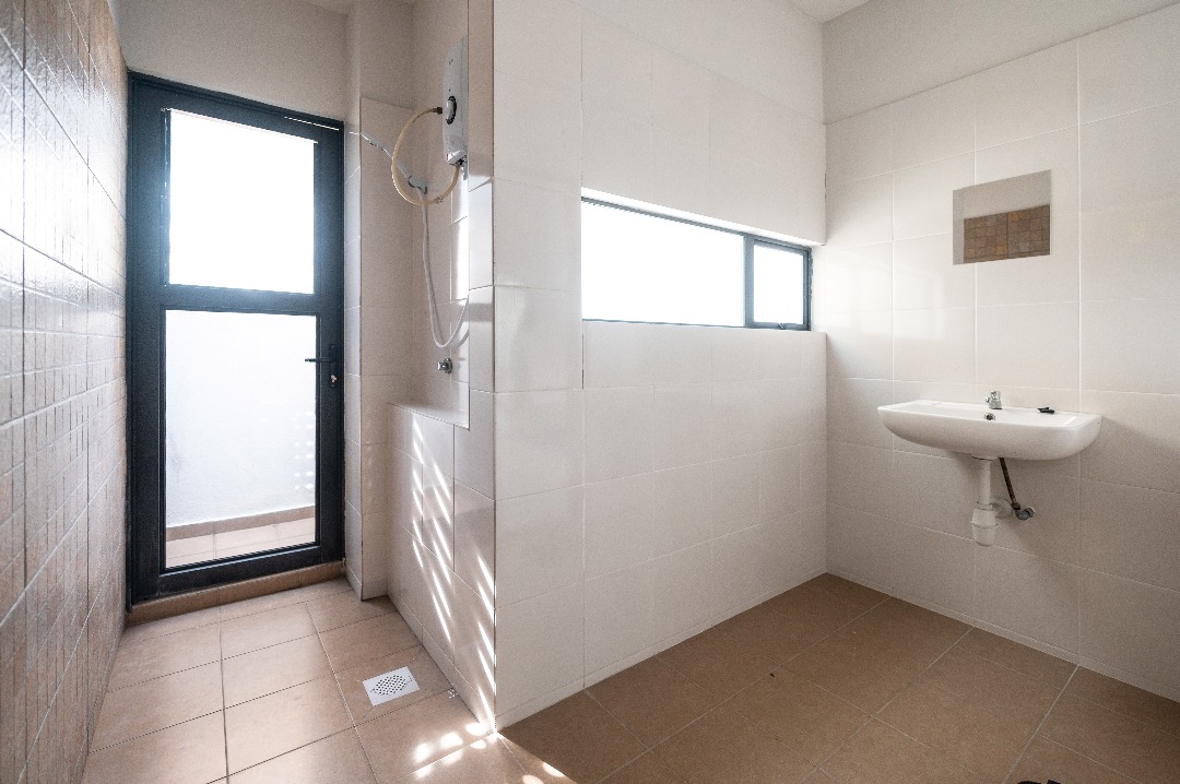 Corner double storey Amansara Taman Puchong Prima - photo 6