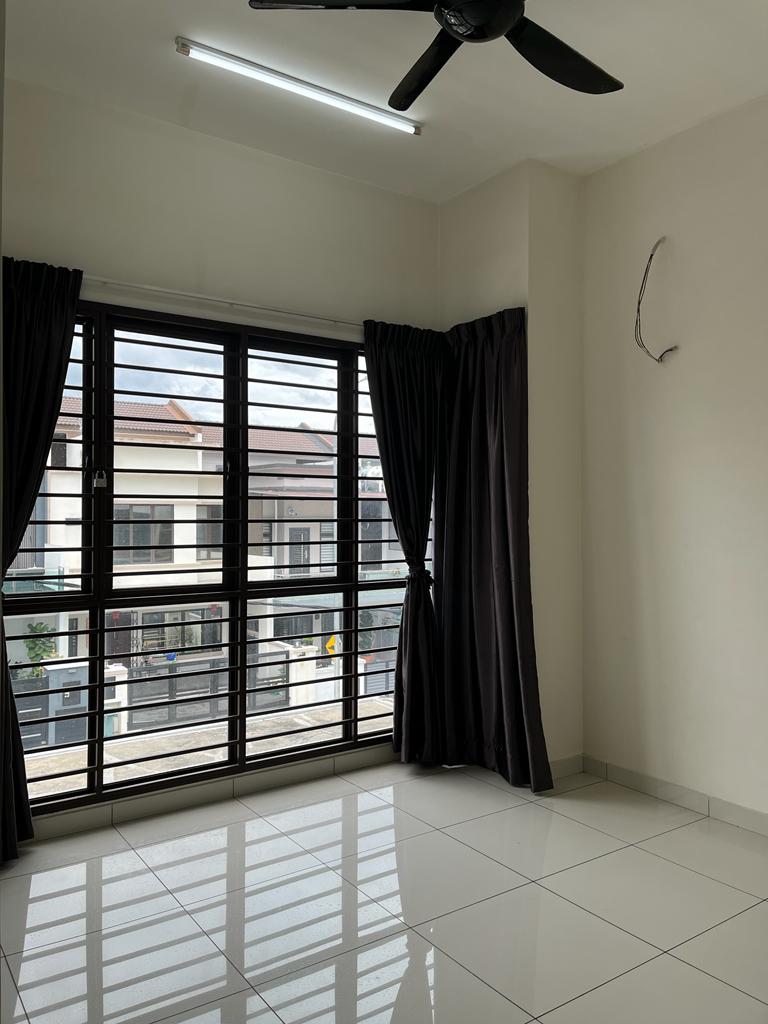 Townhouse 1st Floor D Infiniti Damai Perdana, Cher - photo 4