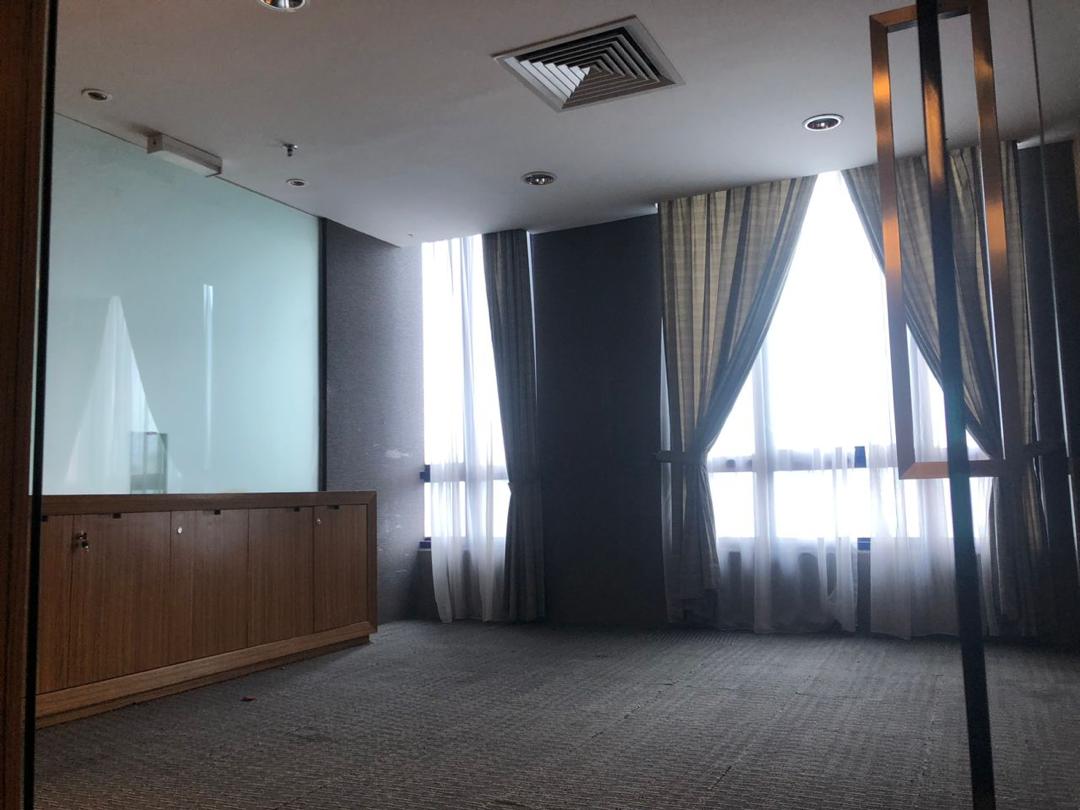 Menara Amcorp Trade Centre PJ Tower Partly Furnish - photo 7