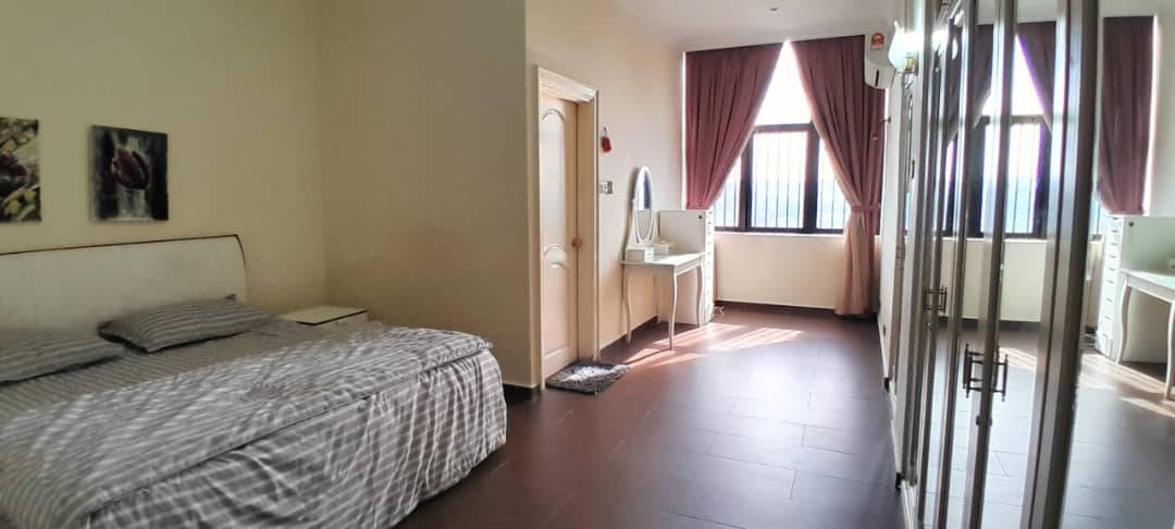 Villa Putra Freehold Penthouse For Sale near PWTC - photo 11