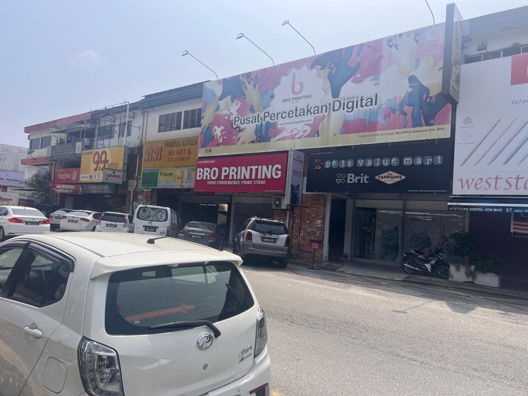 Taman Melawati 3 and a half storey Freehold Shop - photo 2