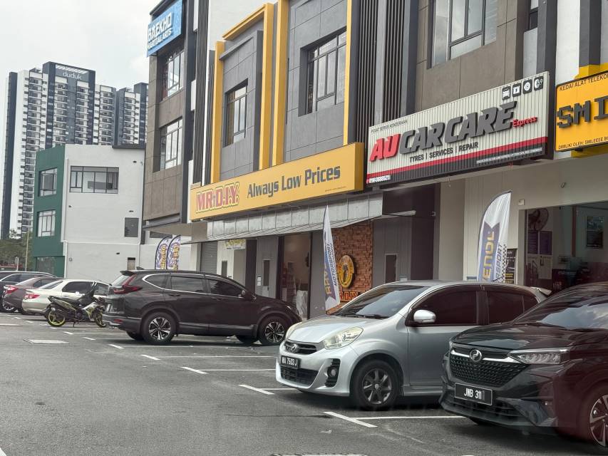 Uptown Rimbayu New Shop For Rent Kota Kemuning - photo 2