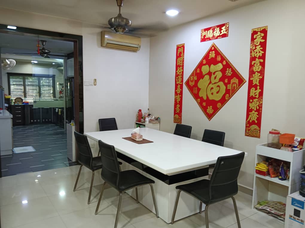 Saujana Damansara Renovated Double Storey For Sale - photo 4