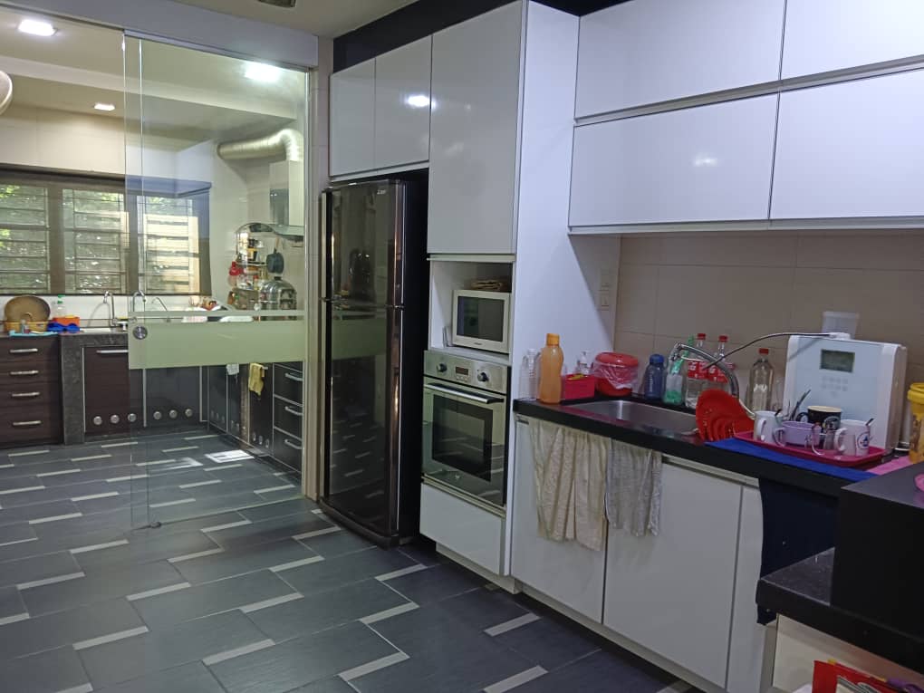 Saujana Damansara Renovated Double Storey For Sale - photo 5