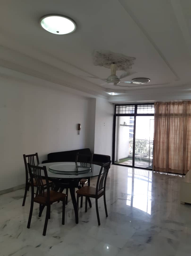 Villa Putra Freehold Condo For Sale near PWTC Mall - photo 2