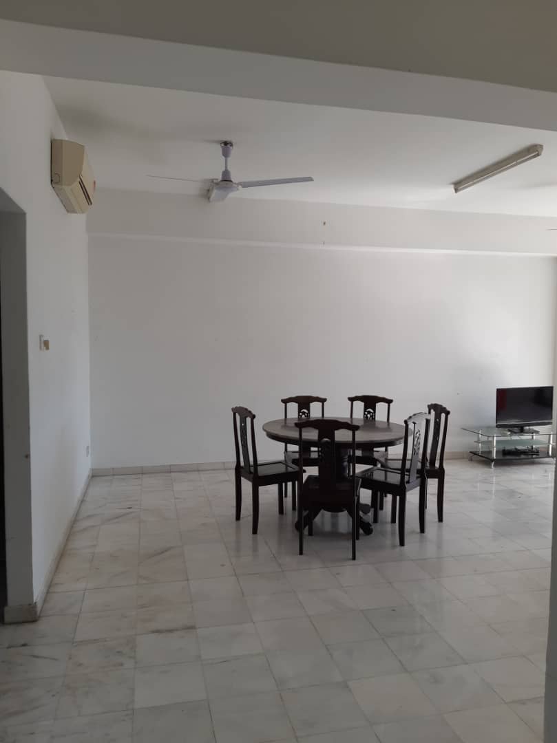 Villa Putra Freehold Condo For Sale near PWTC Mall - photo 2