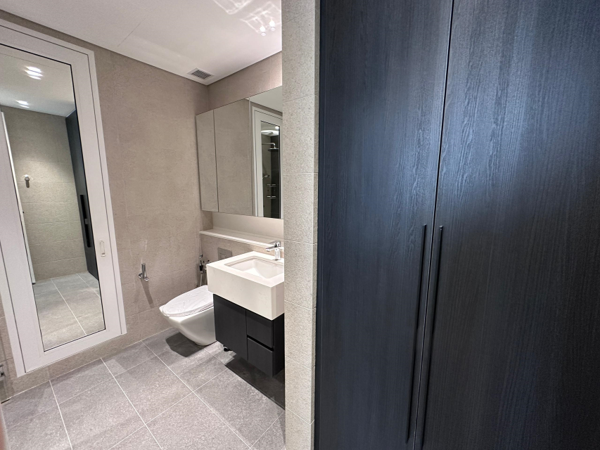 TRX Residences Brand New Fully Furnished Unit Rent - photo 8